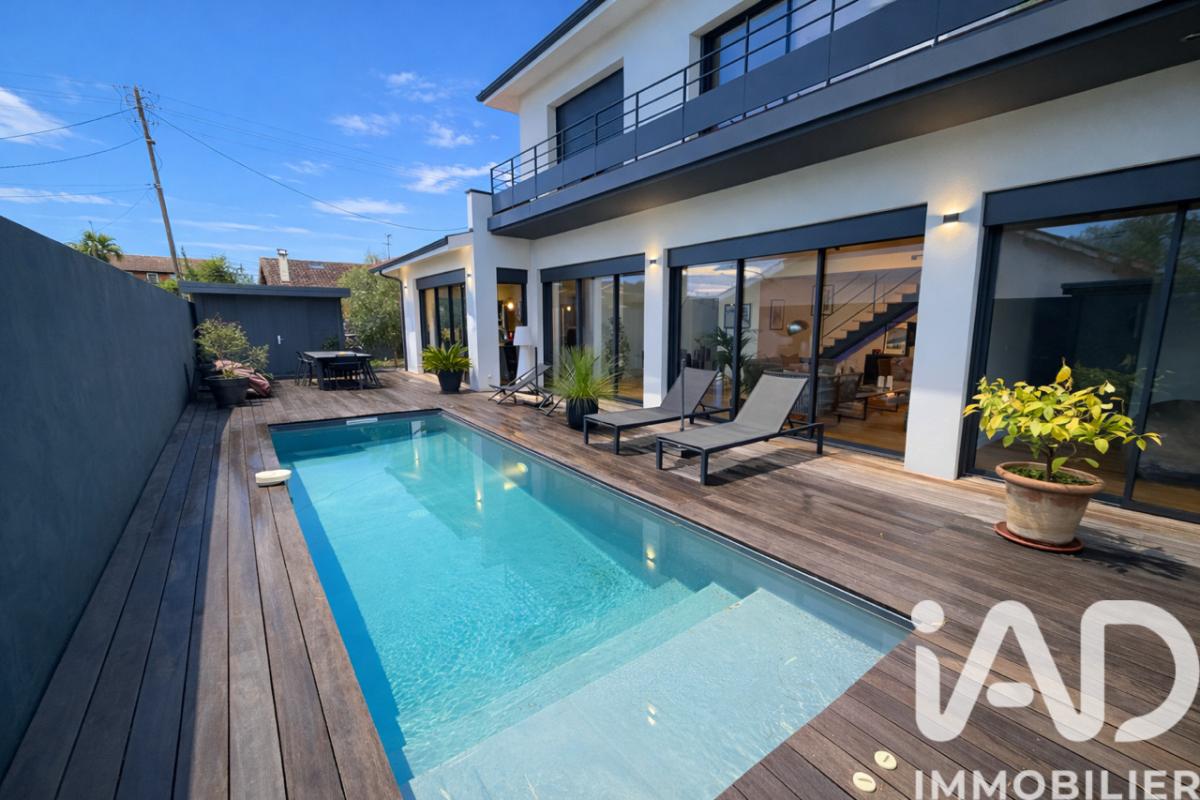 Maison d'architecte 6 Pièce(s) Mérignac