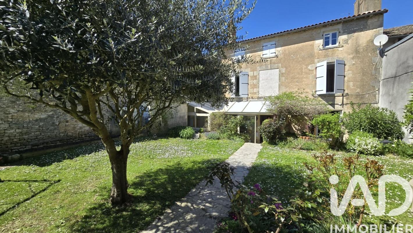 Maison 8 Pièce(s) Valence-en-Poitou - Photo 12