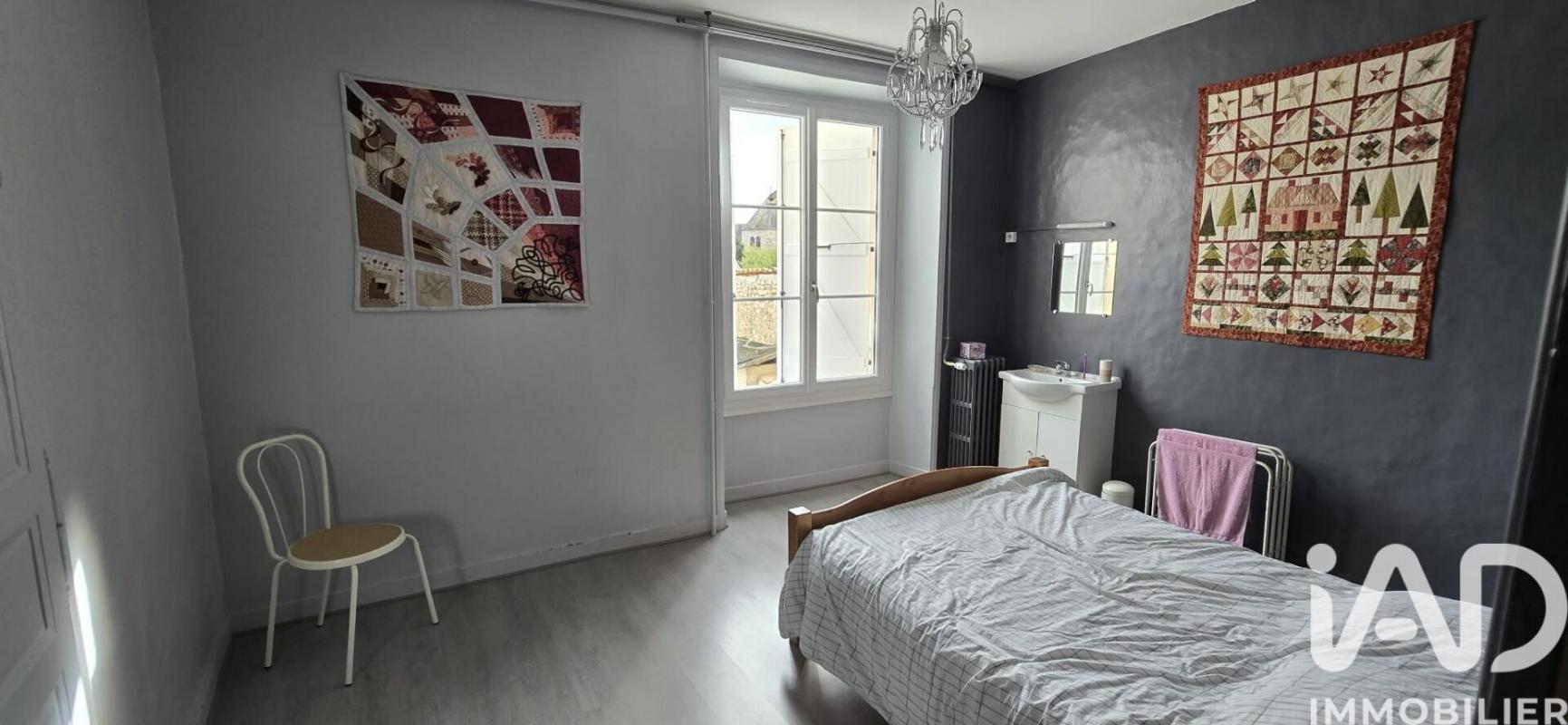 Maison 8 Pièce(s) Valence-en-Poitou - Photo 25