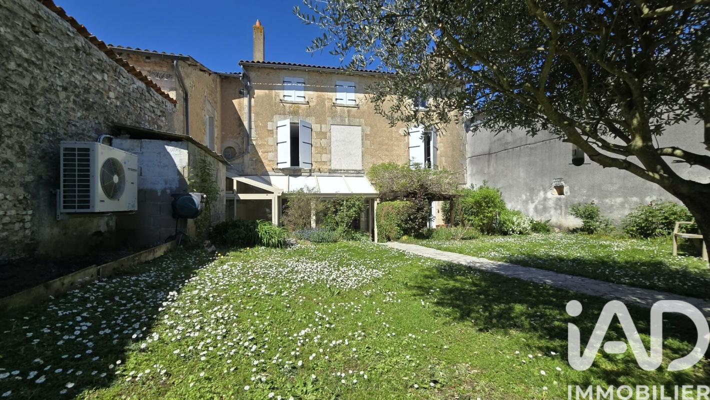 Maison 8 Pièce(s) Valence-en-Poitou - Photo 26
