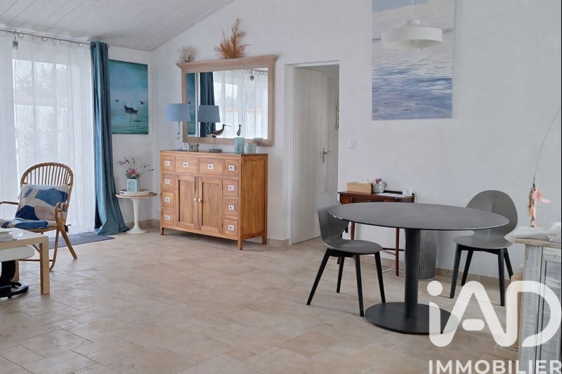 Maison 5 Pièce(s) Le Bois-Plage-en-Ré - Photo 4