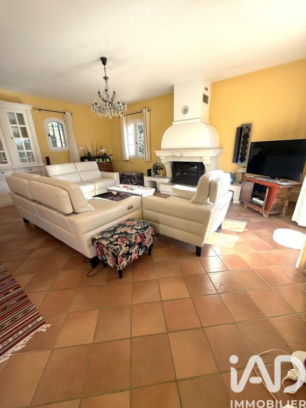 Maison 7 Pièce(s) Flassans-sur-Issole