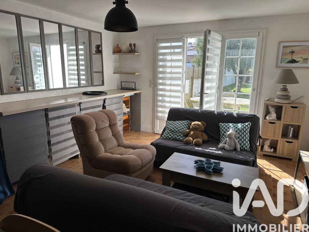 Maison 3 Pièce(s) Barbâtre