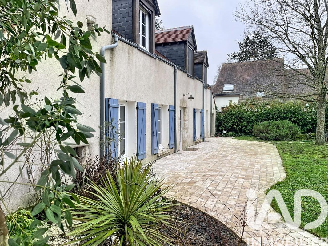 Maison 9 Pièce(s) Olivet