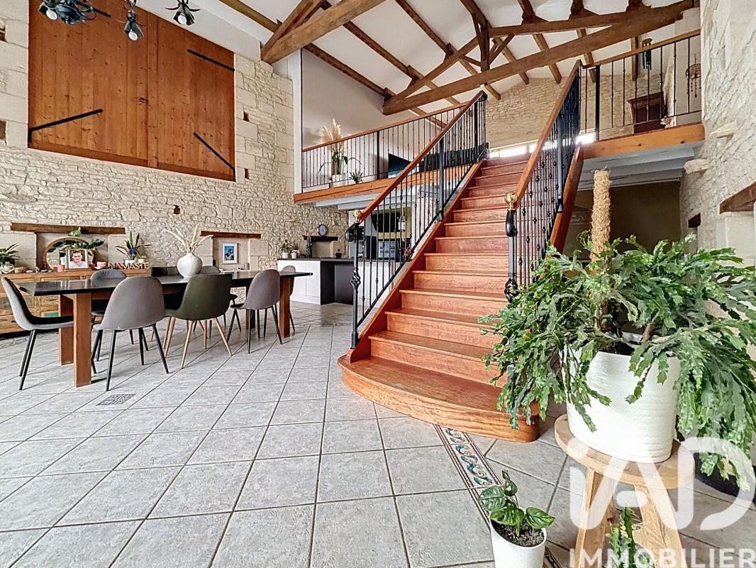 Maison 6 Pièce(s) La Foye-Monjault