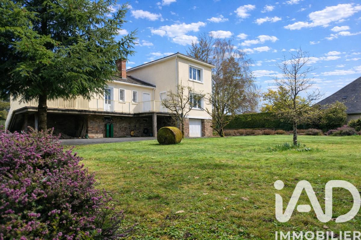 Maison 8 Pièce(s) Essarts en Bocage