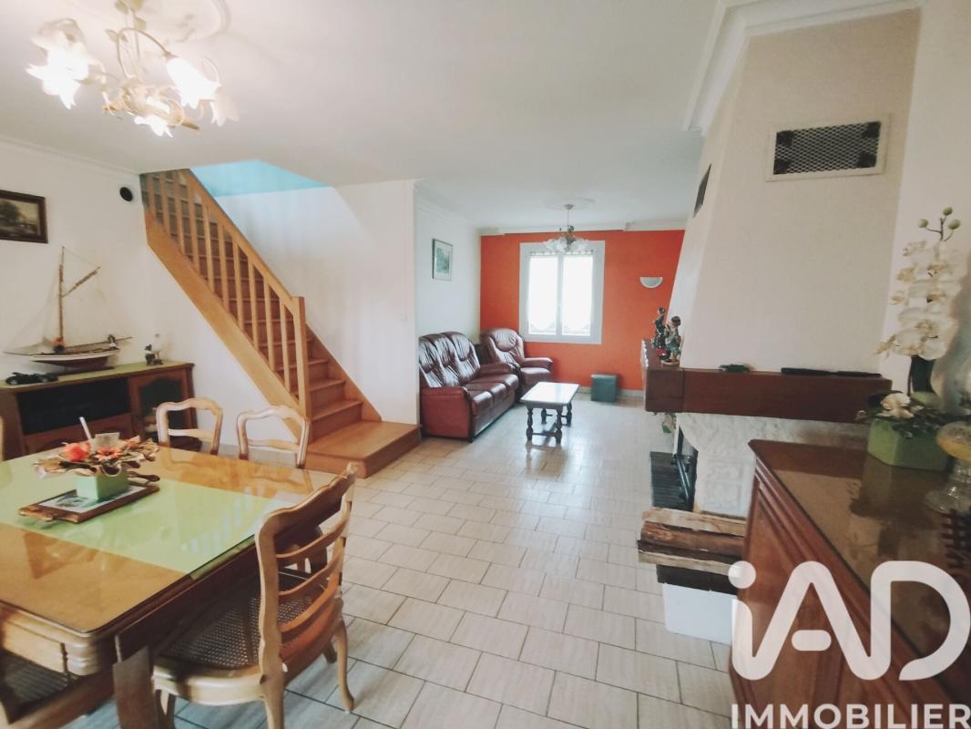 Pavillon 5 Pièce(s) Yvré-l'Évêque