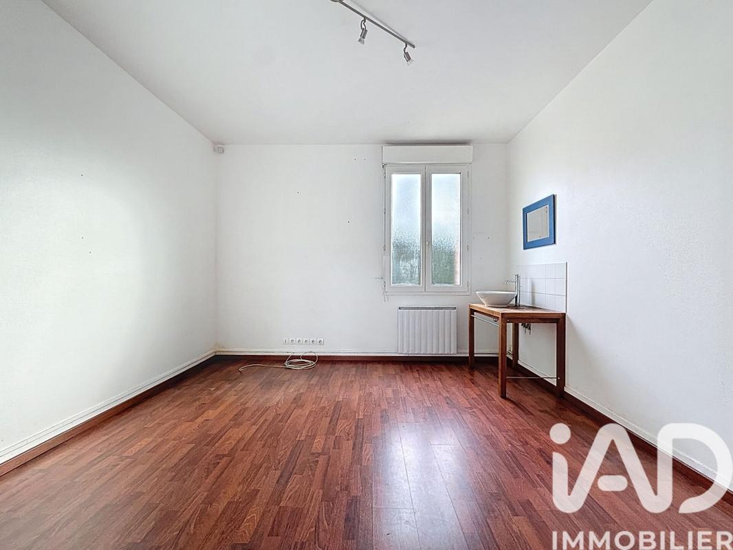 Maison 8 Pièce(s) La Saussaye