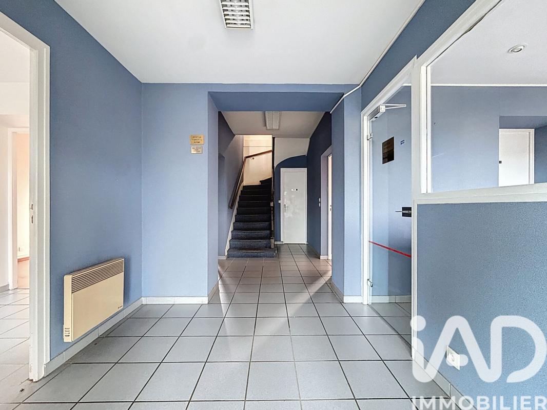 Maison 8 Pièce(s) La Saussaye