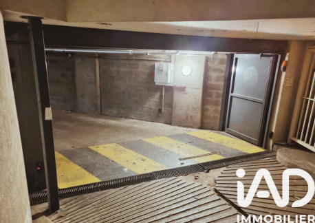 Parking  Paris 10eme Arrondissement