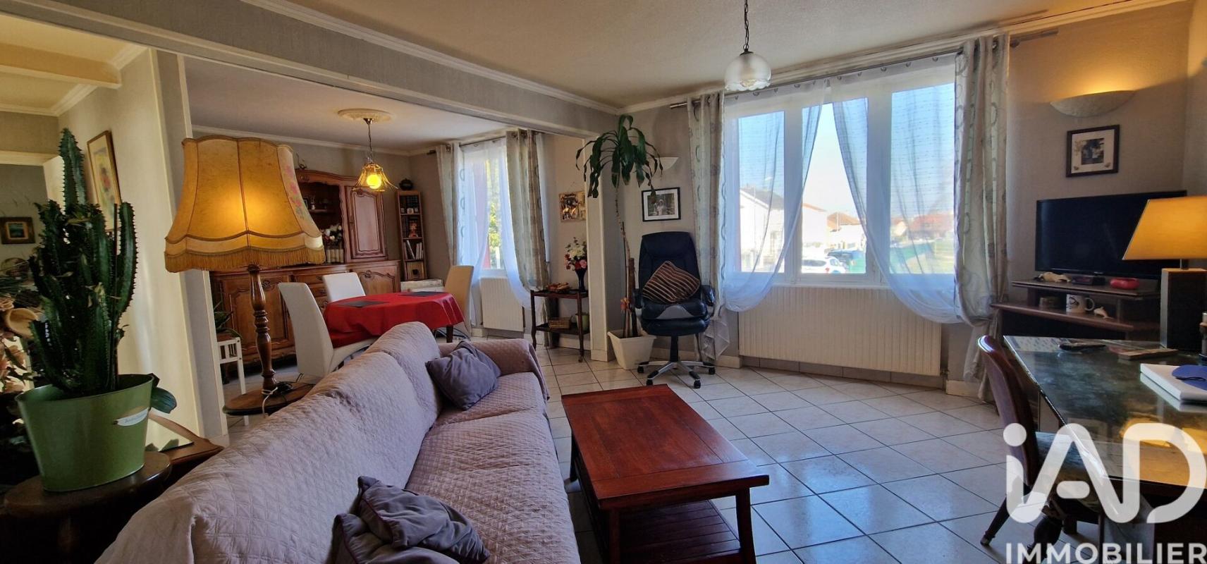 Maison traditionnelle 7 Pièce(s) Compertrix