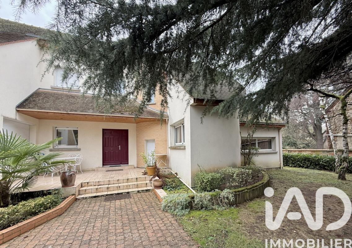 Maison 8 Pièce(s) Soisy-sur-Seine