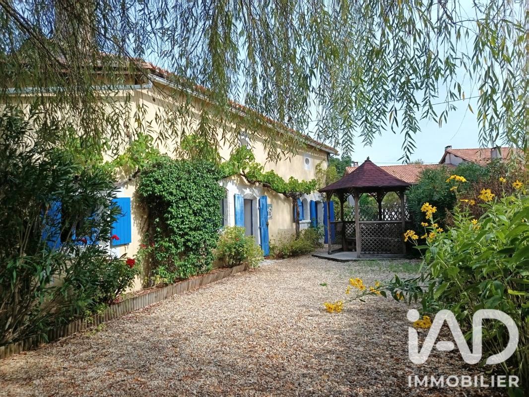 Maison en pierre 4 Pièce(s) Parcoul-Chenaud