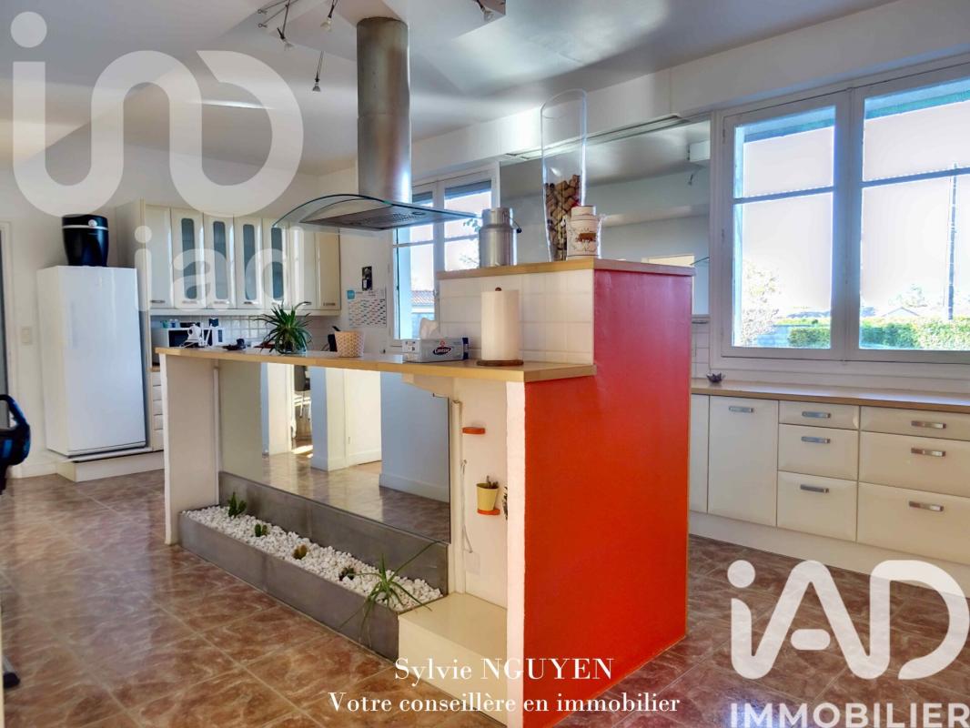 Maison 12 Pièce(s) Roullet-Saint-Estèphe - Photo 9