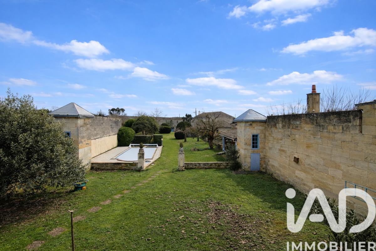 Maison de ville 8 Pièce(s) Saint-Médard-de-Guizières