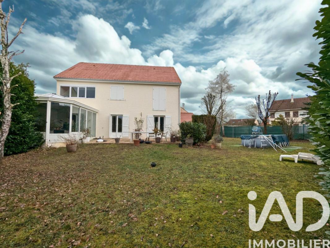 Maison 6 Pièce(s) La Ferté-Alais