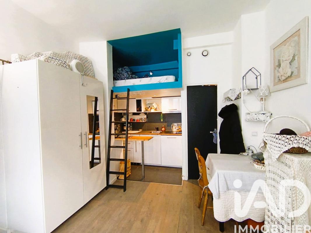 Appartement 1 Pièce(s) Paris 18eme Arrondissement - Photo 2