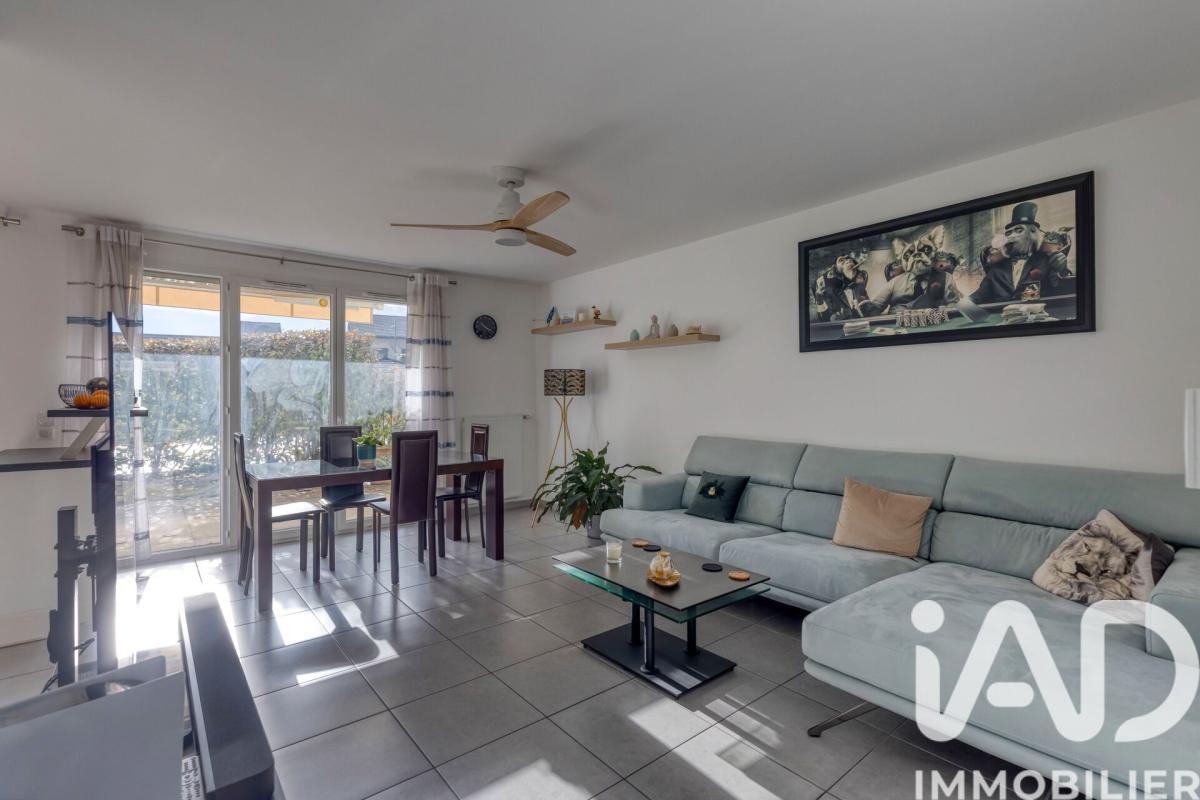 Appartement 3 Pièce(s) La Terrasse