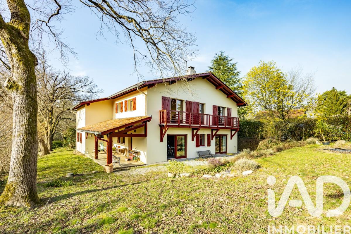 Maison 8 Pièce(s) Arcangues