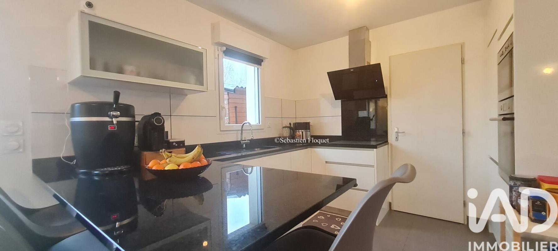 Maison 4 Pièce(s) Saint-Jean-de-la-Ruelle