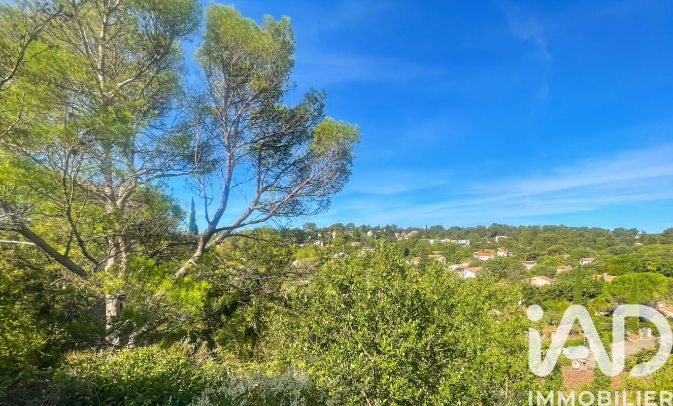 Terrain  Nîmes
