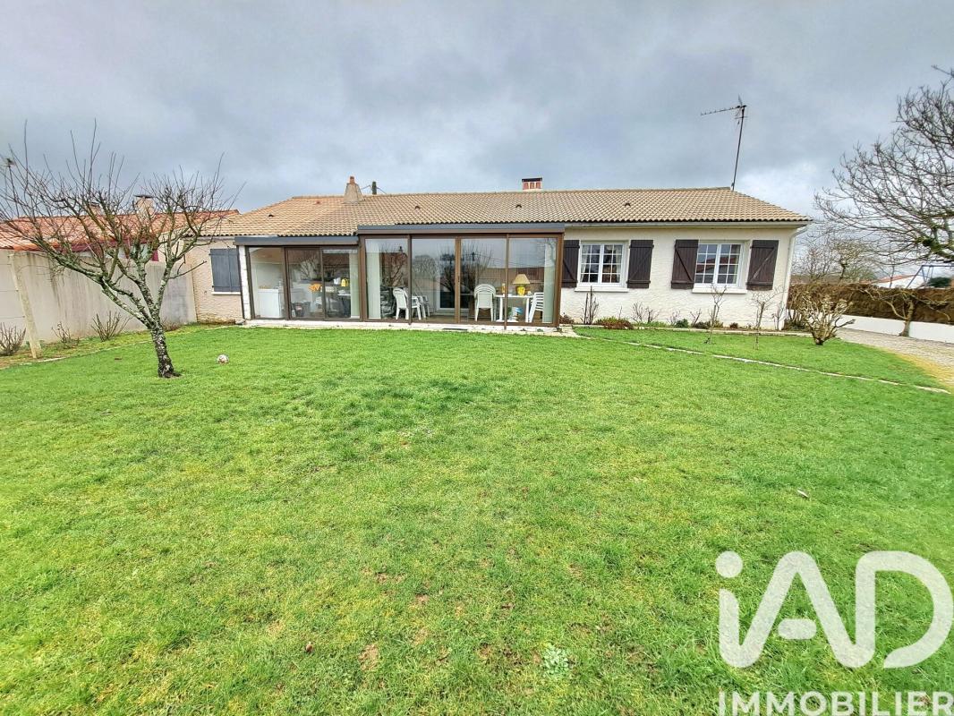 Maison 7 Pièce(s) La Ferrière