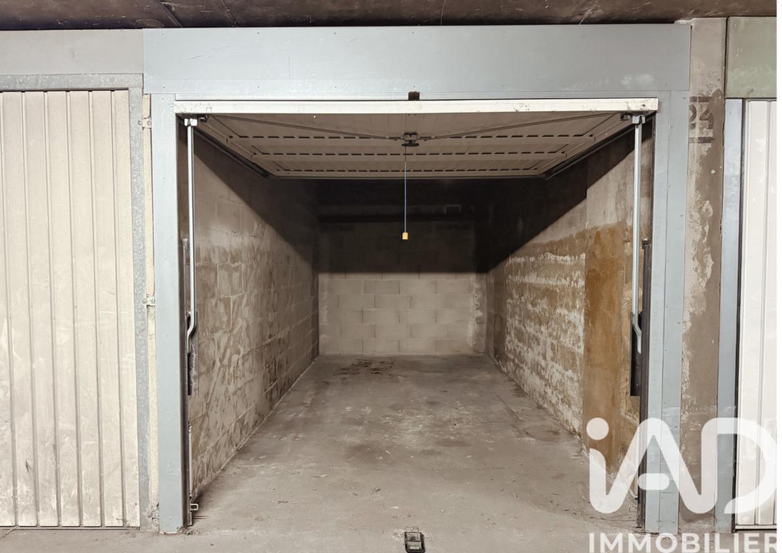 Parking  Paris 18eme Arrondissement