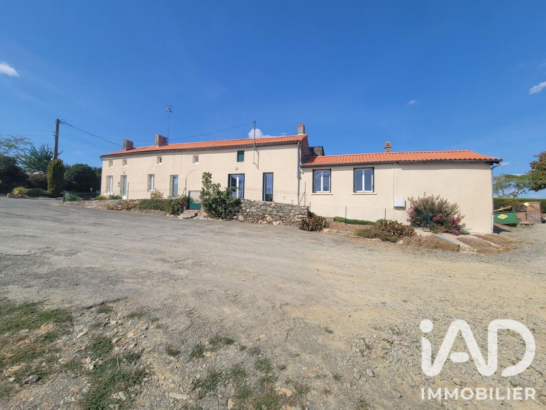 Maison longère 7 Pièce(s) Réaumur