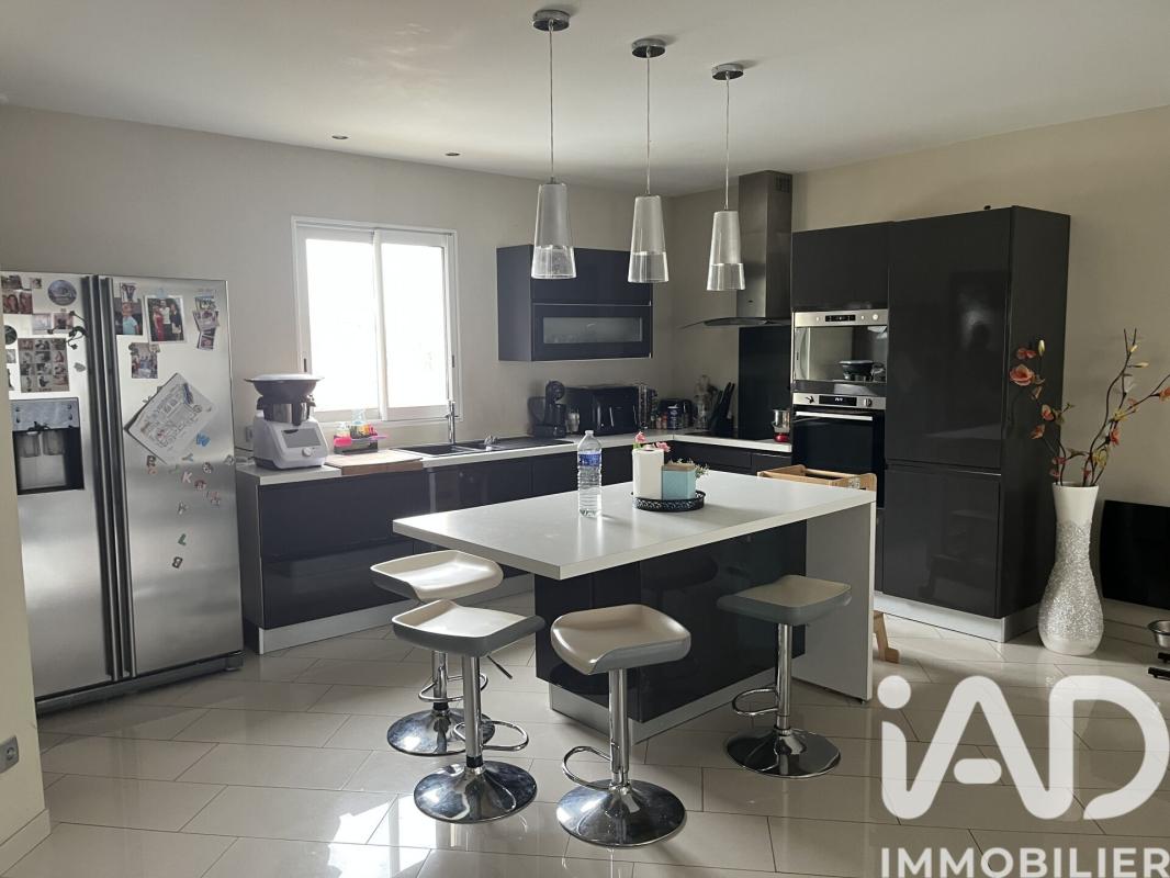 Maison 5 Pièce(s) Nancras