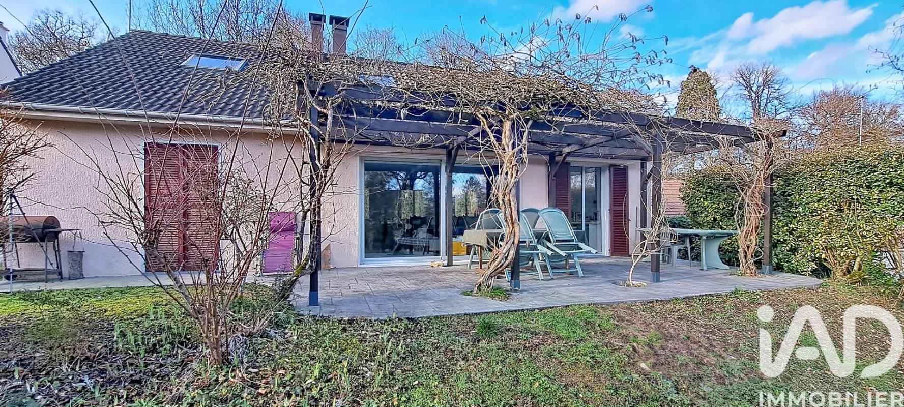 Maison 6 Pièce(s) Cerny