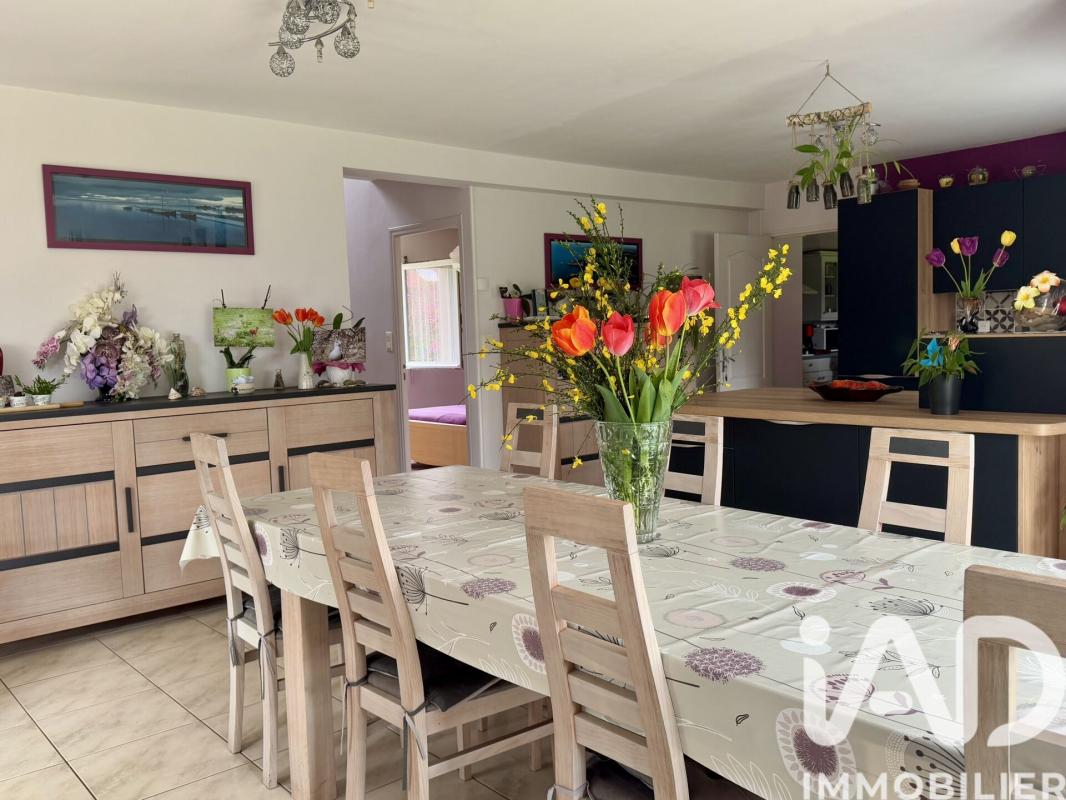 Maison 8 Pièce(s) Tressignaux