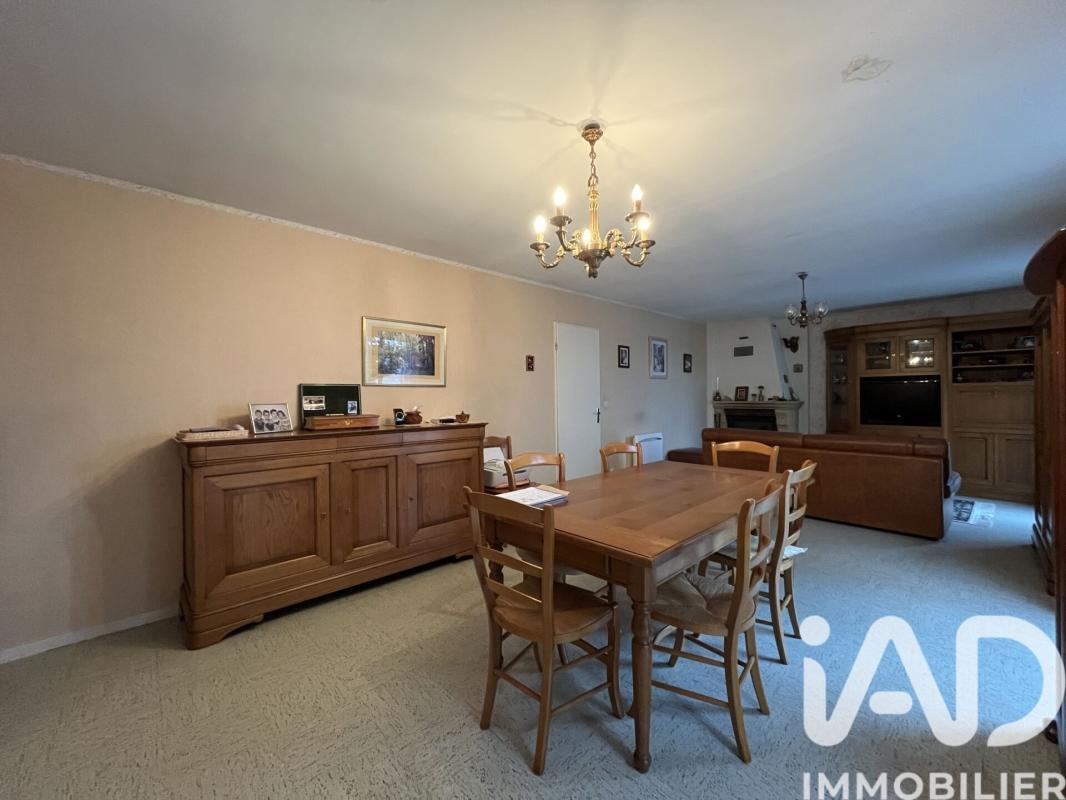 Maison 6 Pièce(s) La Meilleraie-Tillay