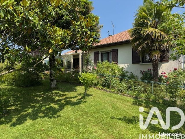 Maison traditionnelle 5 Pièce(s) Val-d'Oire-et-Gartempe