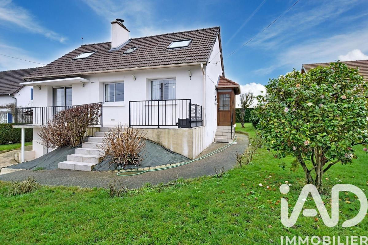 Maison 4 Pièce(s) Crécy-la-Chapelle - Photo 1