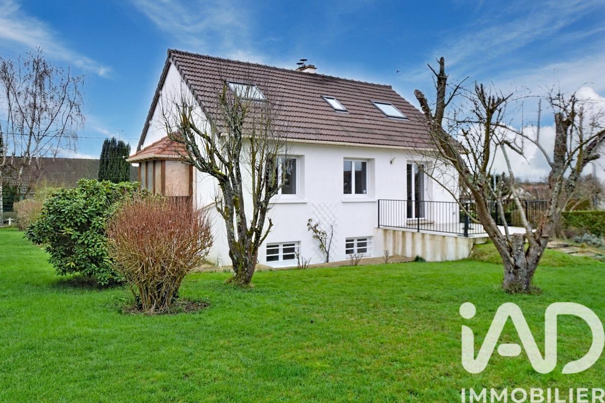 Maison 4 Pièce(s) Crécy-la-Chapelle - Photo 2