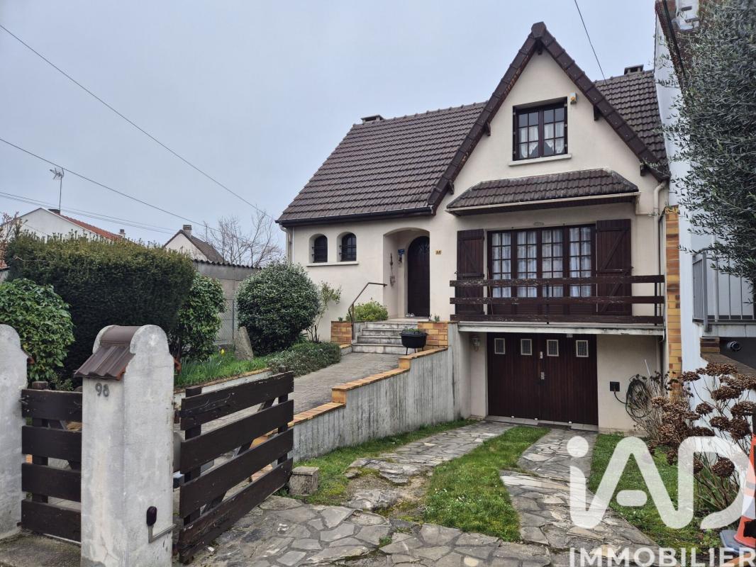 Maison traditionnelle 4 Pièce(s) Stains