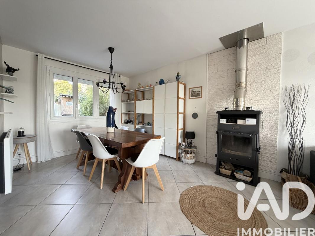 Maison traditionnelle 5 Pièce(s) Mézy-sur-Seine