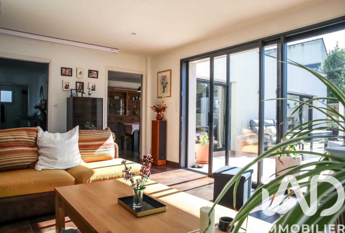 Maison d'architecte 7 Pièce(s) Tinténiac