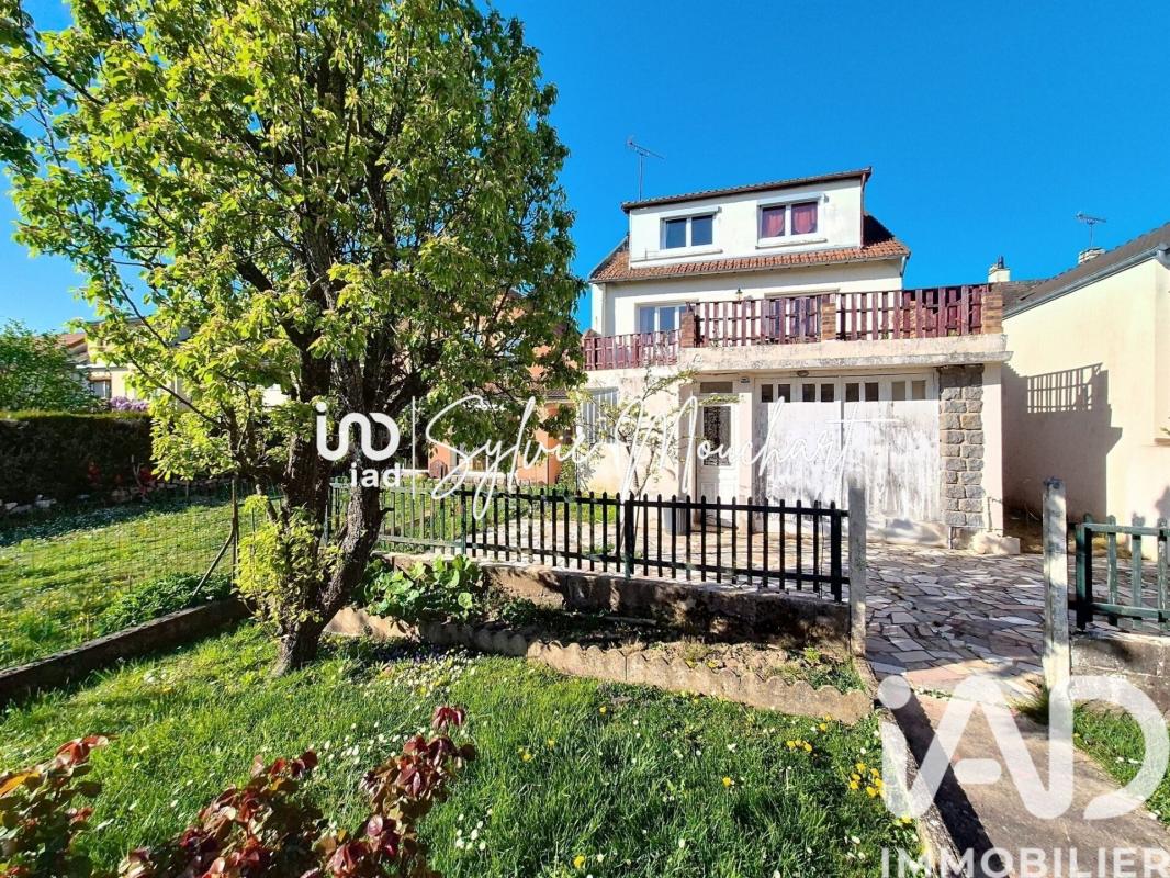 Maison 6 Pièce(s) Le Mesnil-Saint-Denis