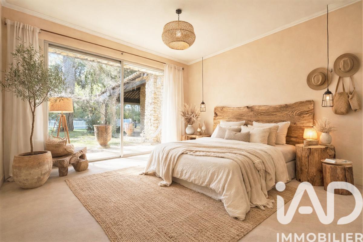 Maison 8 Pièce(s) Uzès