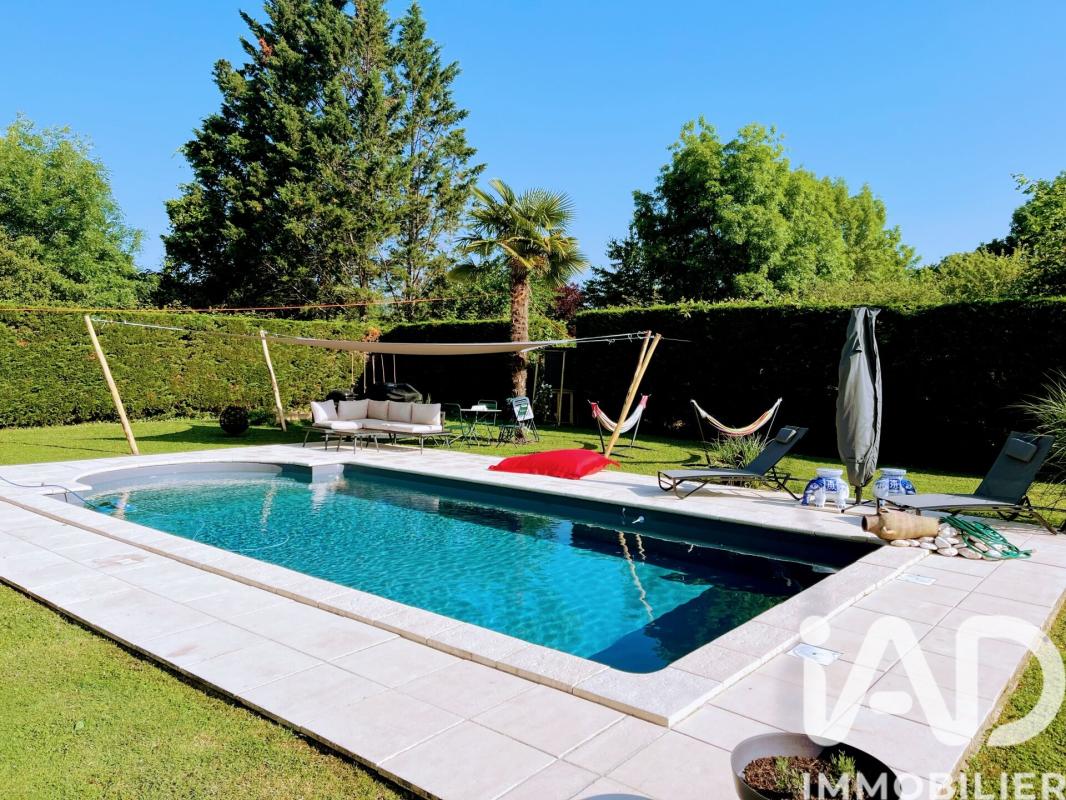 Maison 5 Pièce(s) Camblanes-et-Meynac