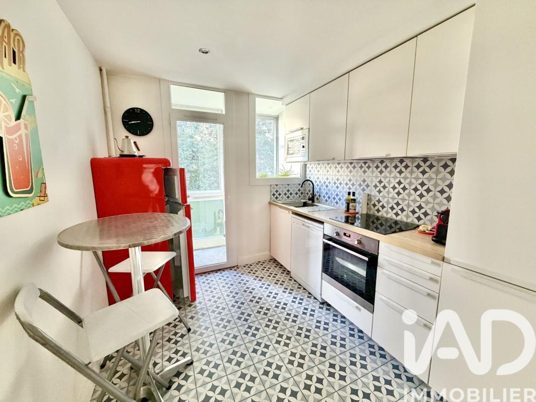 Appartement 4 Pièce(s) Nîmes