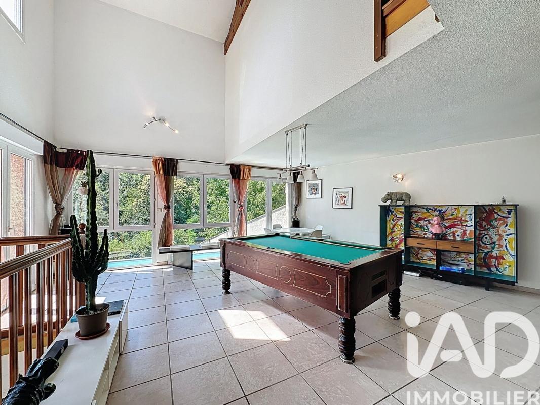 Maison 8 Pièce(s) Pollionnay