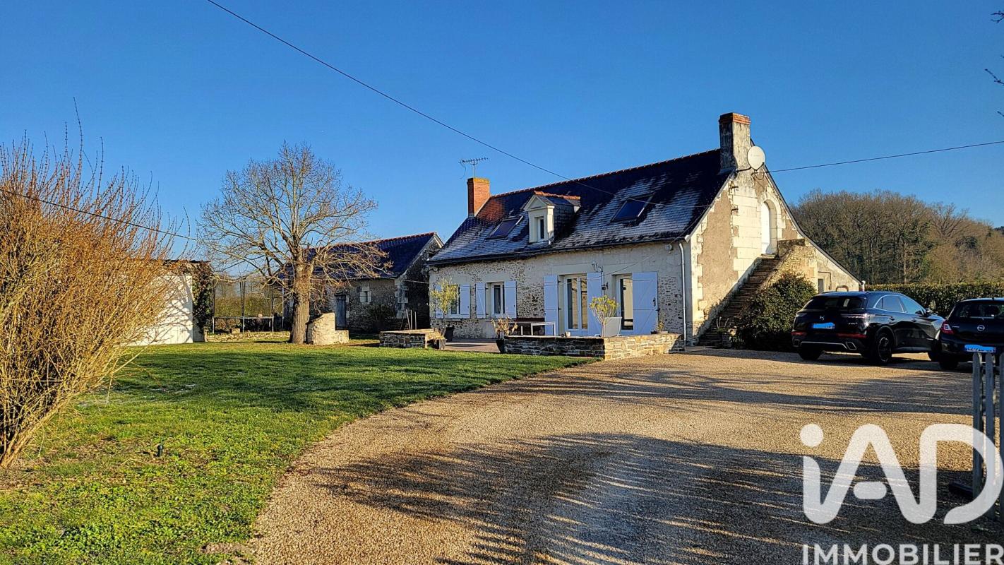 Maison 5 Pièce(s) Beaufort-en-Anjou