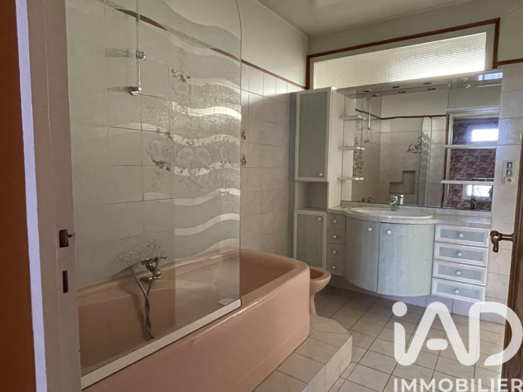 Maison 13 Pièce(s) Châteauroux - Photo 8