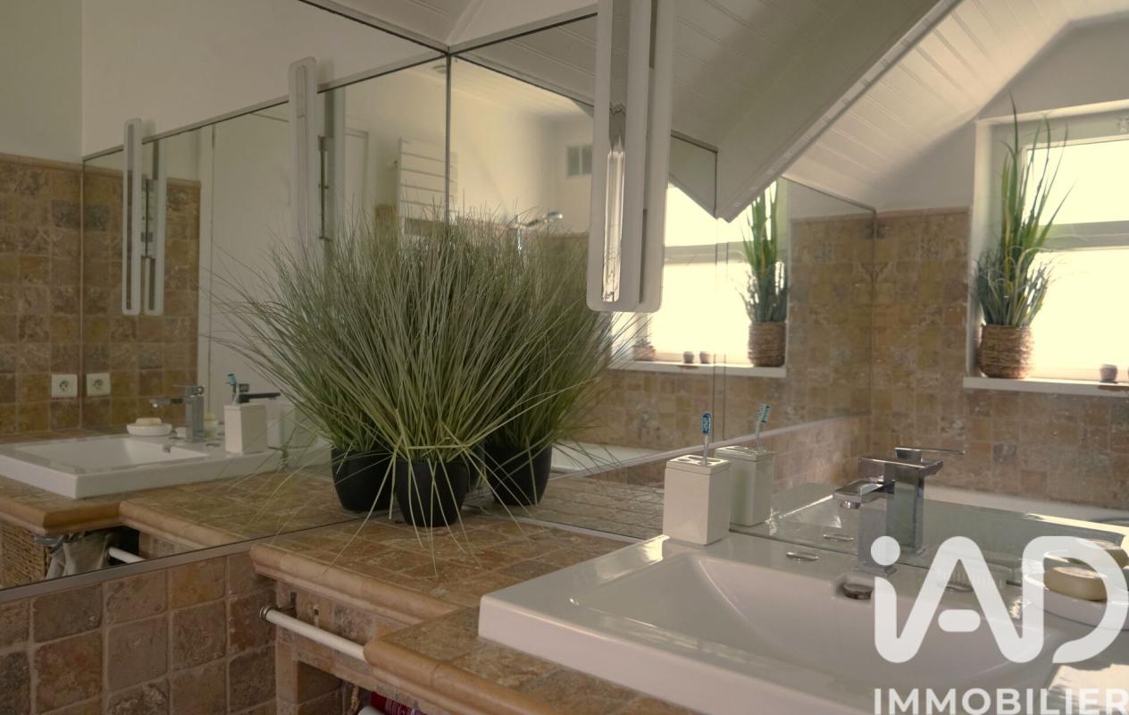 Maison 7 Pièce(s) Garches