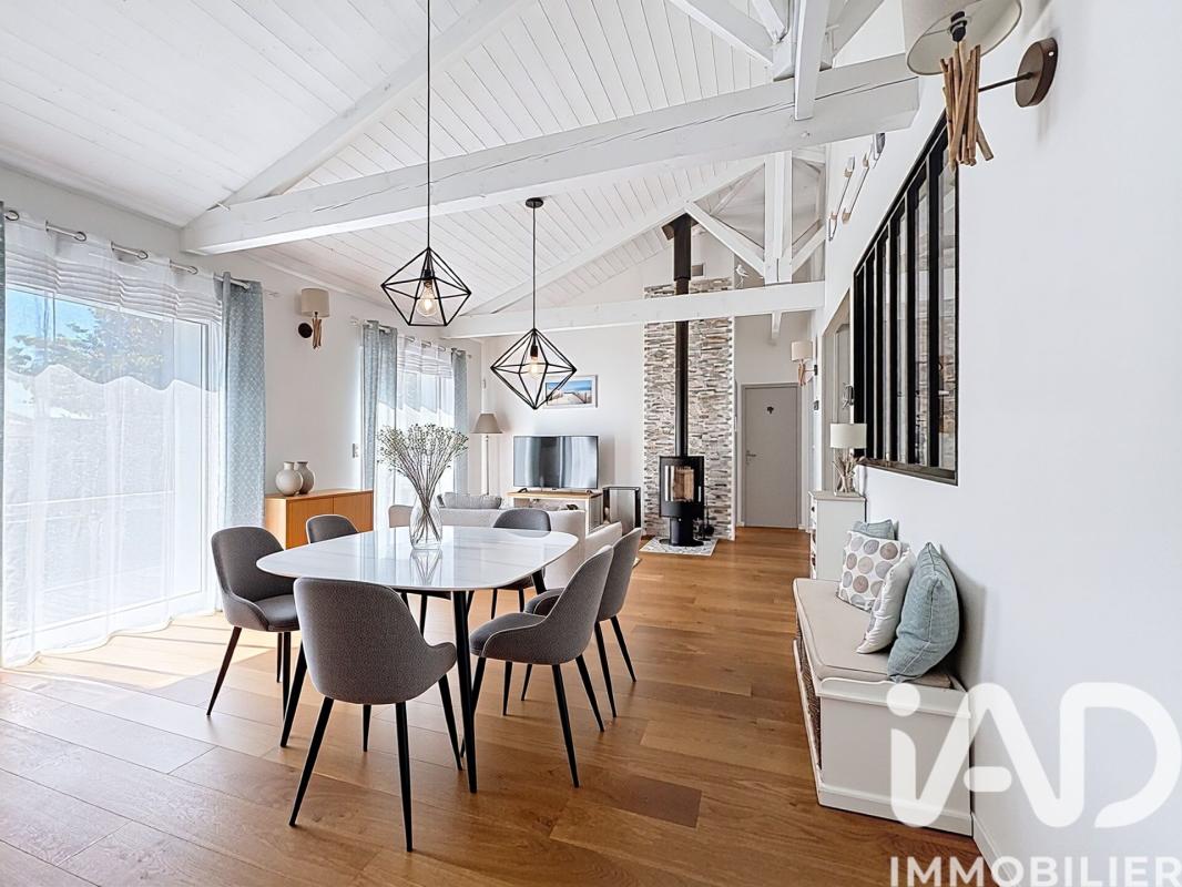 Maison 8 Pièce(s) Charron