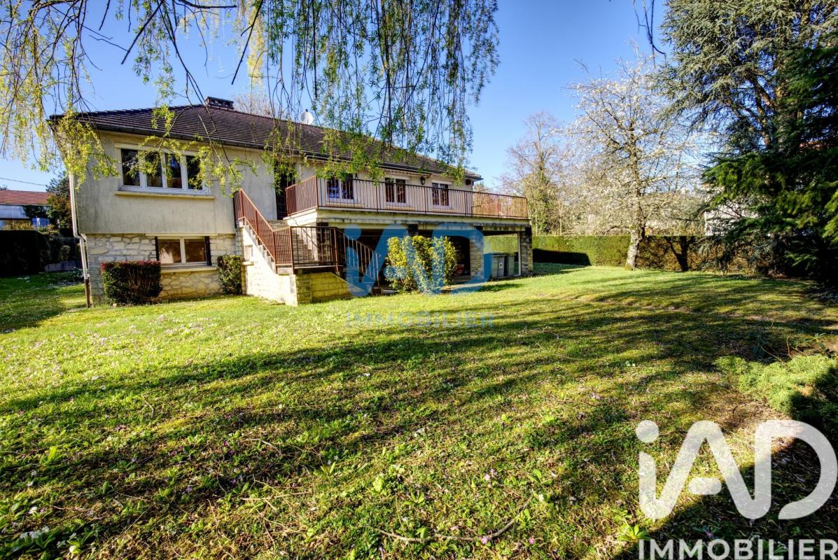 Maison 7 Pièce(s) Villecresnes
