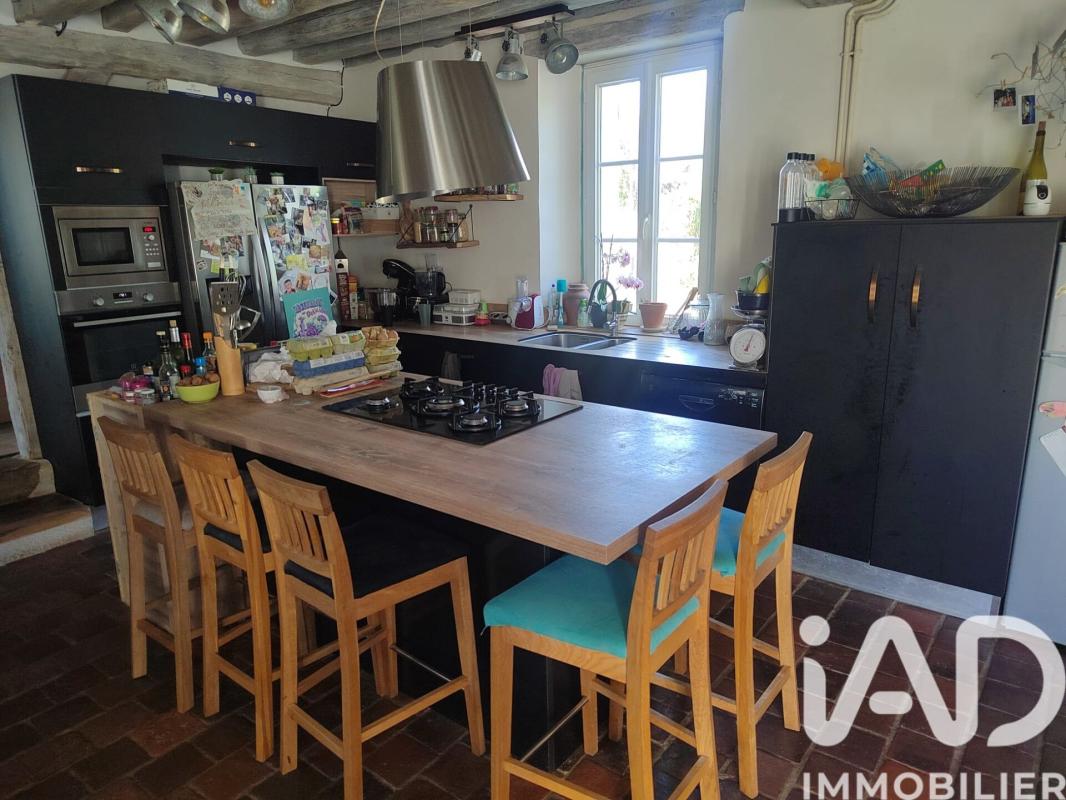 Maison 5 Pièce(s) La Brosse-Montceaux