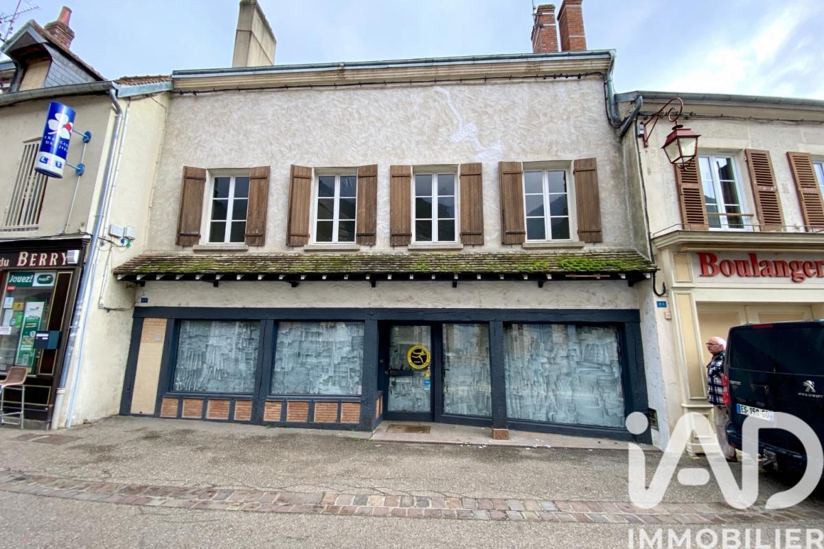 Immeuble  Château-Renard - Photo 1